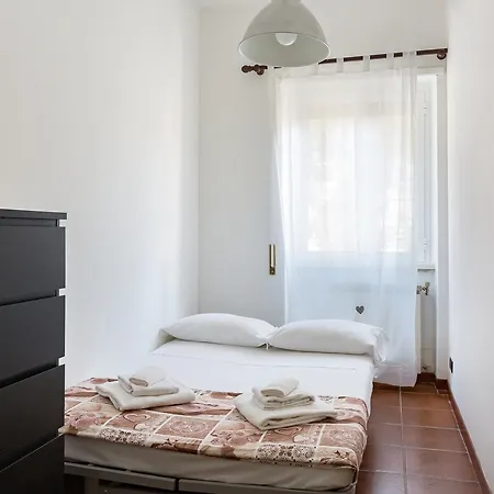 Aurelia Apartment